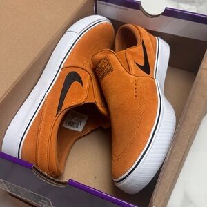 Janoski sb slip ons